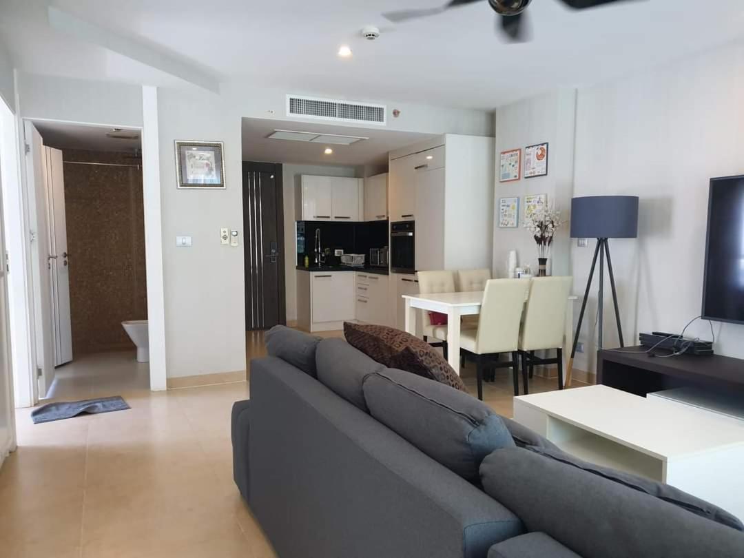 Centara Avenue 2 Bedrooms Pool View Pattaya Ngoại thất bức ảnh