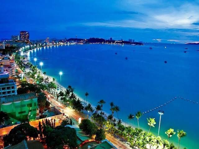 Centara Avenue 2 Bedrooms Pool View Pattaya Ngoại thất bức ảnh