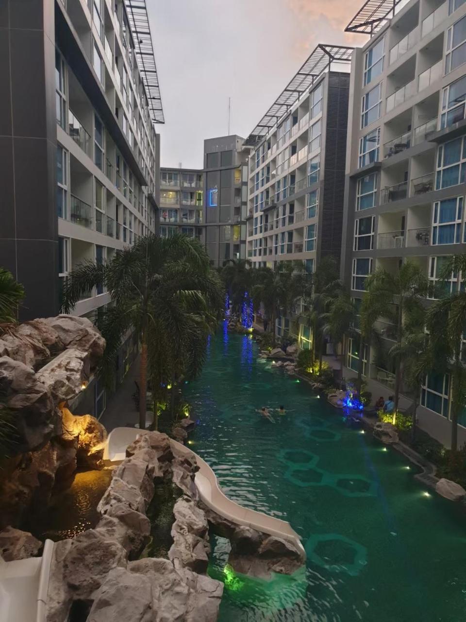 Centara Avenue 2 Bedrooms Pool View Pattaya Ngoại thất bức ảnh